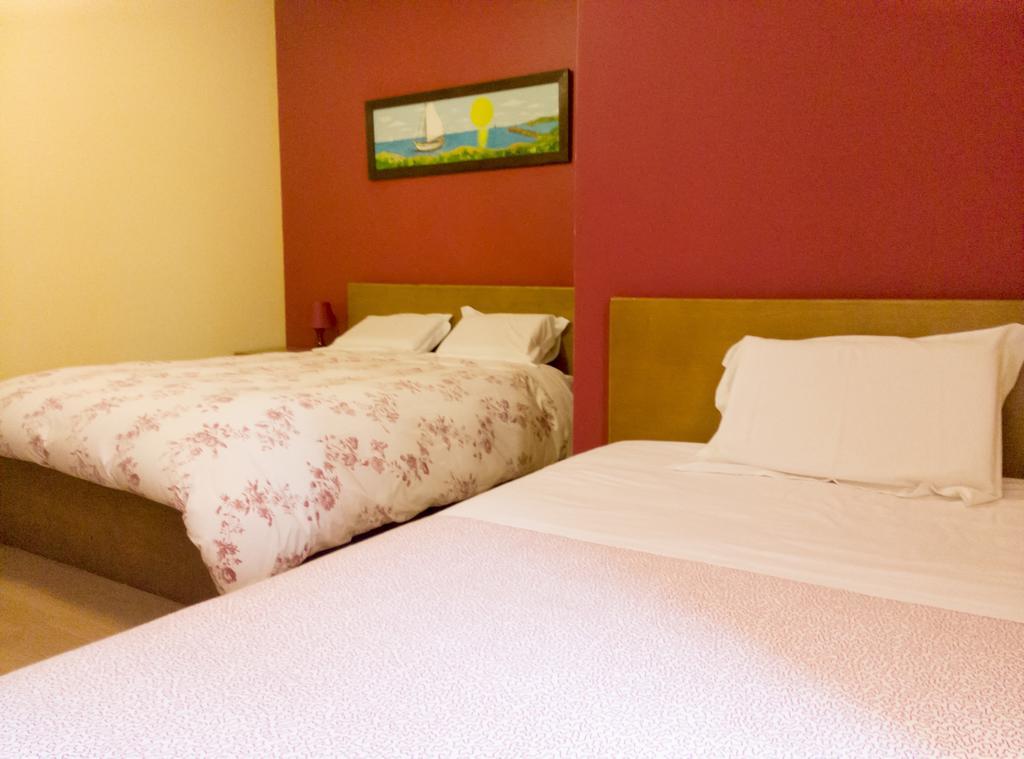 Hotel O Catraio Монтижу Номер фото