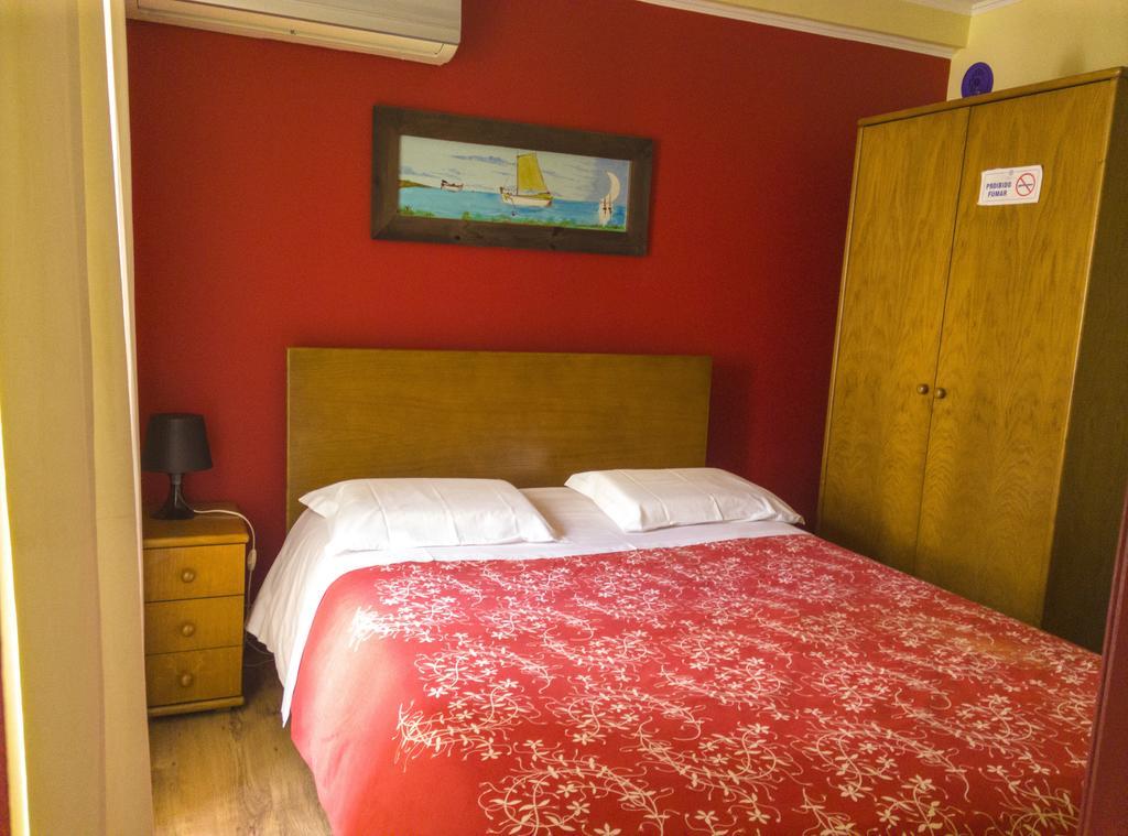 Hotel O Catraio Монтижу Номер фото
